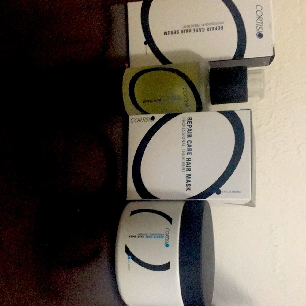 Coritisio hair mask and serum